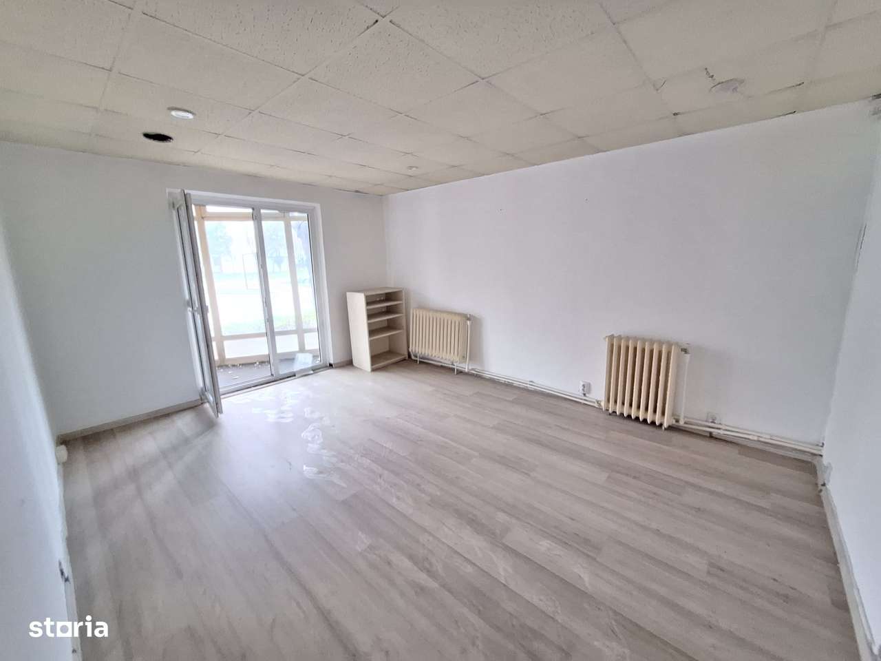 Spatiu comercial 75mp parter,9 Mai-5