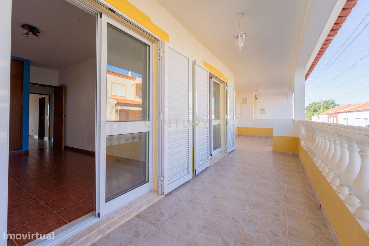 Apartamento T3 em Silves, Faro-21