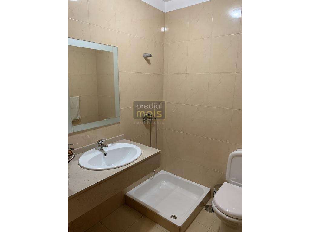 APARTAMENTO T2 NOVO C/ NOVO -JUNTO CENTRO-6