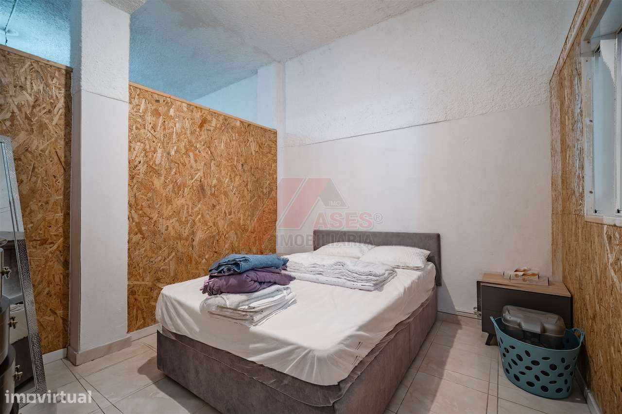 Oportunidade de Investimento | 3 Frações  com Potencial Habitacional T-32