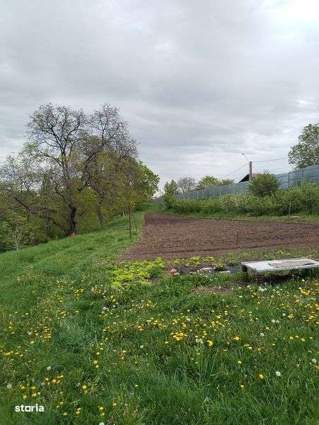 Vând teren intravilan - Imagine principală: 4/6