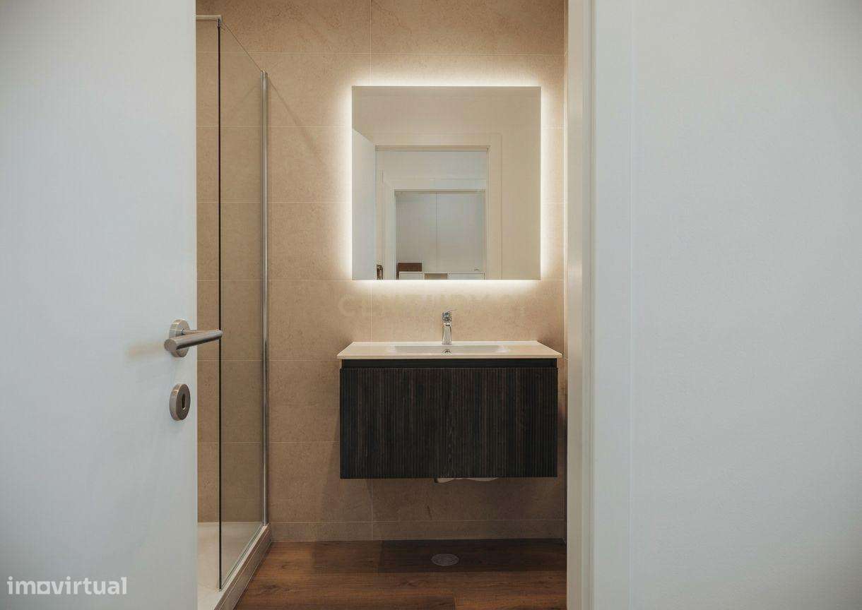 Apartamento T3 moderno e espaçoso no coração do Pinhal Novo-19