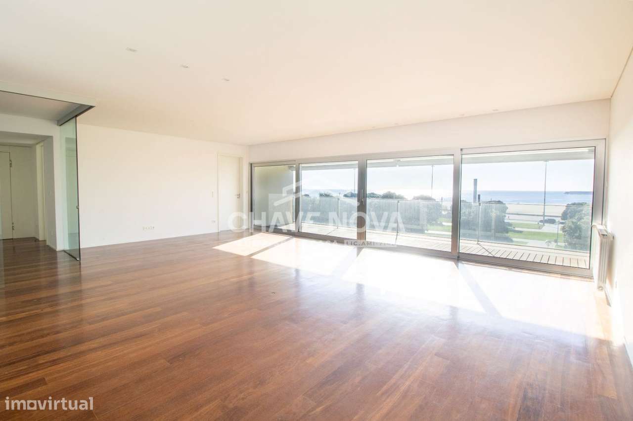 T4 primeira linha de Mar em Matosinhos - Grande imagem: 2/24