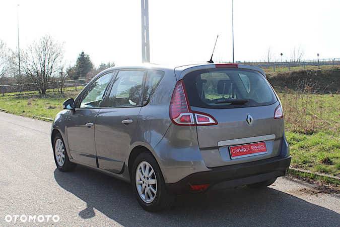 Renault Scenic - 8