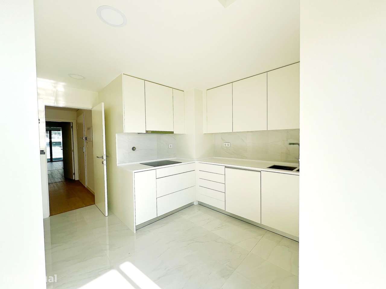 T2 novo c/ estacionamento e varanda - URBANIZAÇÃO MOINHOS DO...-12