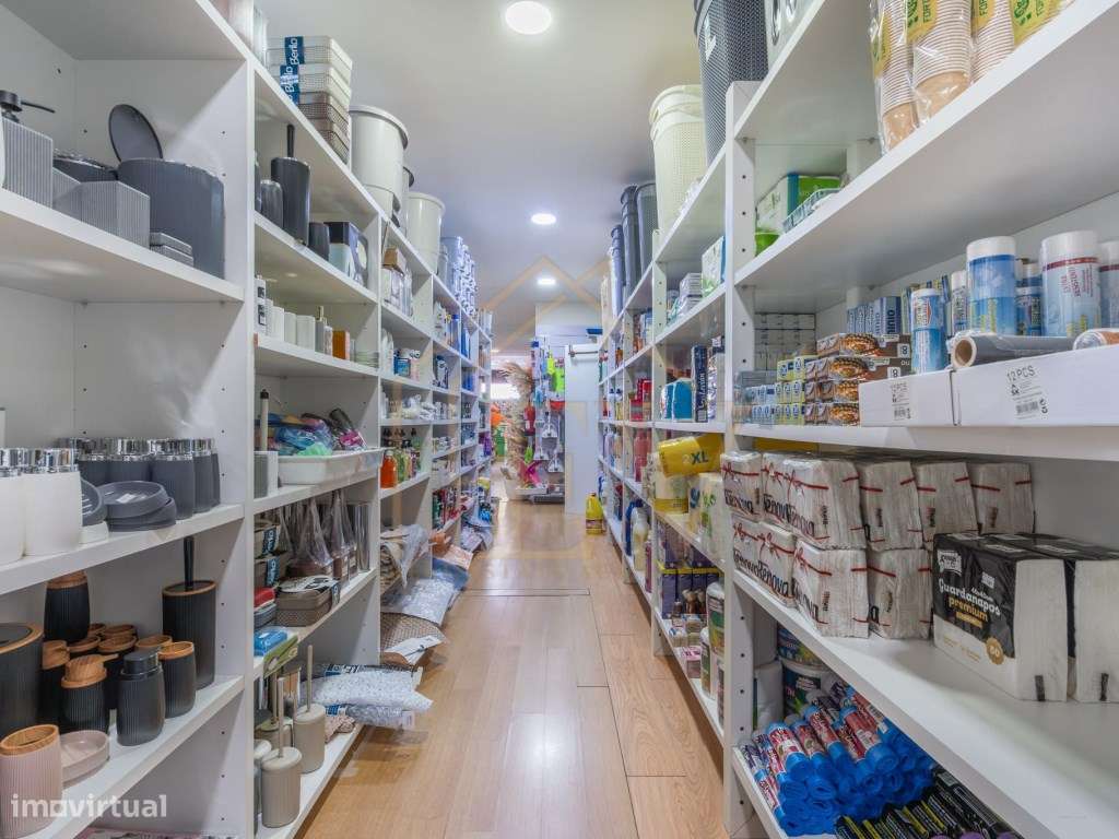 Loja para trespasse - Guimarães (Centro)-2