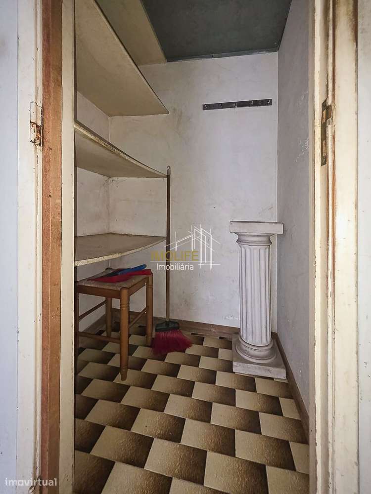 Apartamento T2 com varanda-17