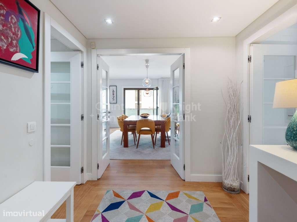 Apartamento T4 em condomínio de luxo privado na Lapa - Grande imagem: 2/25