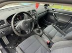 Volkswagen Golf - 18