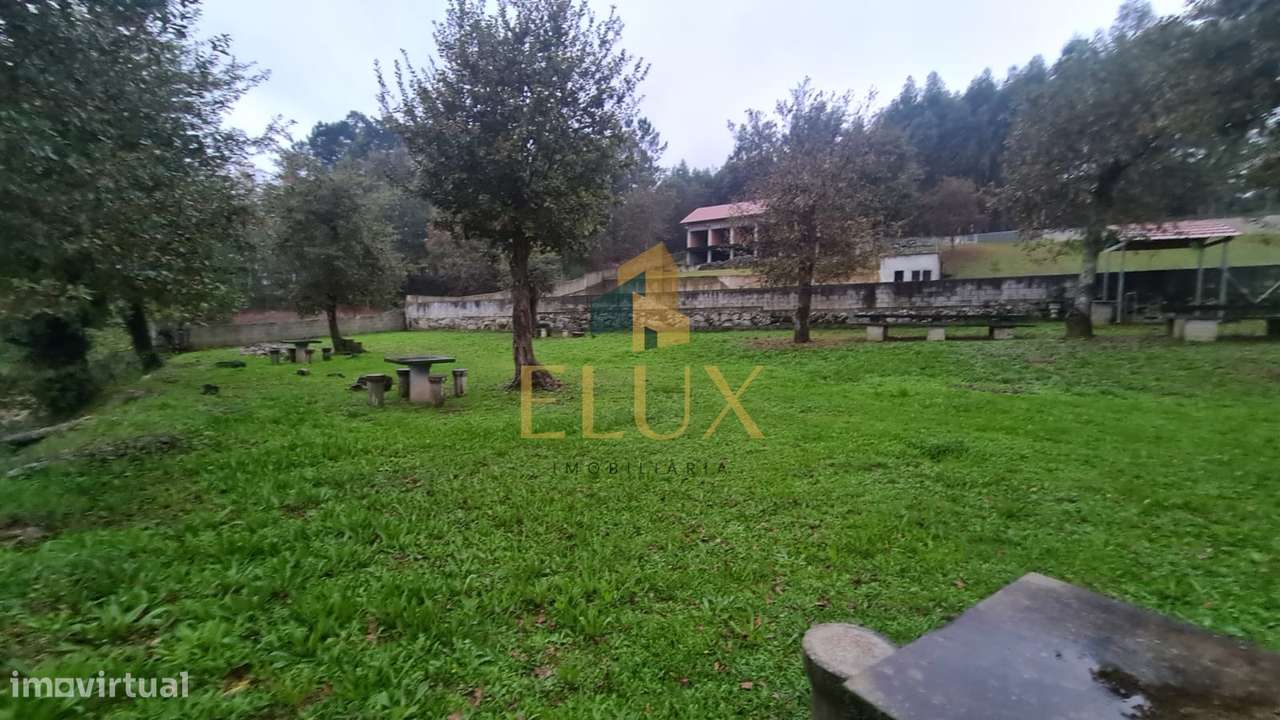 Moradia para Restaurar T4 Venda em Margaride (Santa Eulália), Várzea,-3