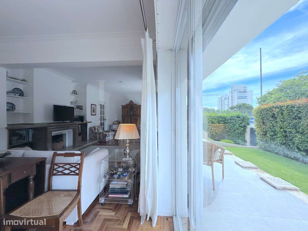 MORADIA DE CHARME EM LOCALIZAÇÃO NOBRE DE CASCAIS-14