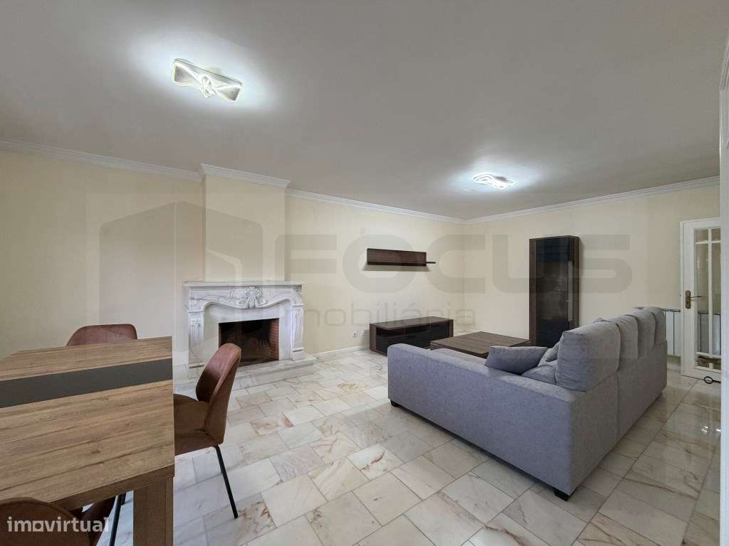 Moradia de luxo para arrendamento no centro de Aveiro- próximo ao H... - Grande imagem: 3/43