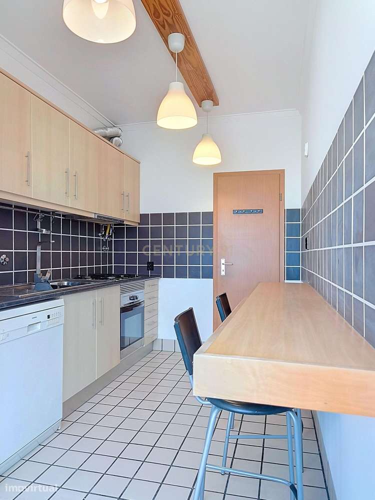 Apartamento Renovado em Miratejo com 3 Quartos e Boa Localização - Grande imagem: 5/19