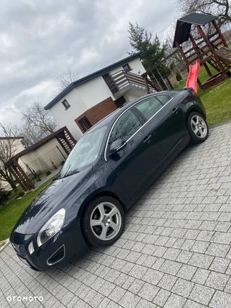 Volvo S60 D3 Momentum - 4