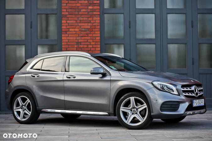 Mercedes-Benz GLA 220 4-Matic - 10