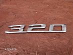 BMW E36 ORYGINALNY ZNACZEK NA KLAPĘ / EMBLEMAT 320 O NR. 1 960 223 OEM SEDAN / TOURING / COUPE / CABRIO - 2
