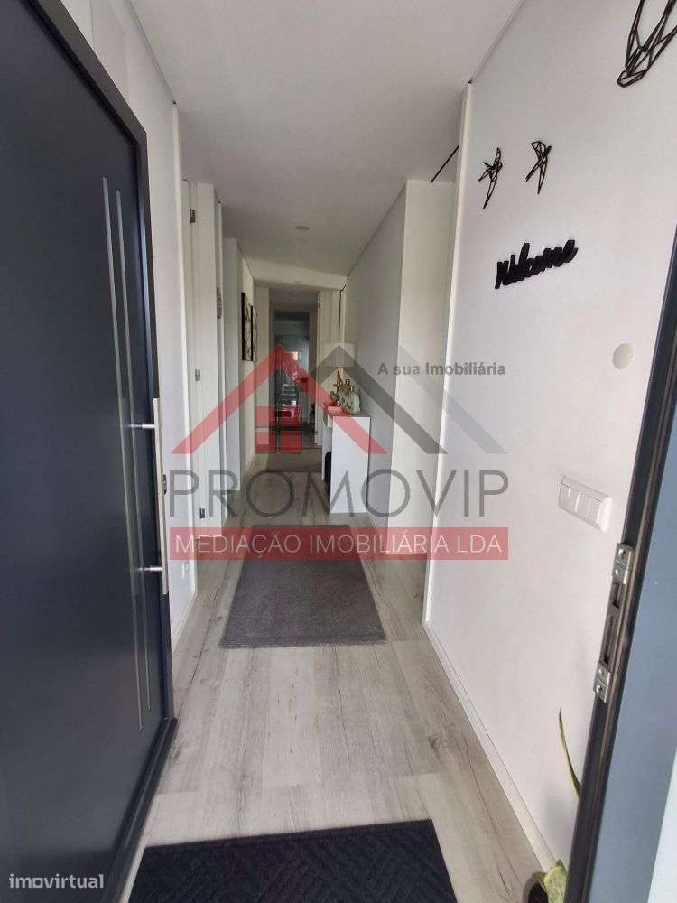 Moradia T3 SEMI NOVA Santo Tirso-4