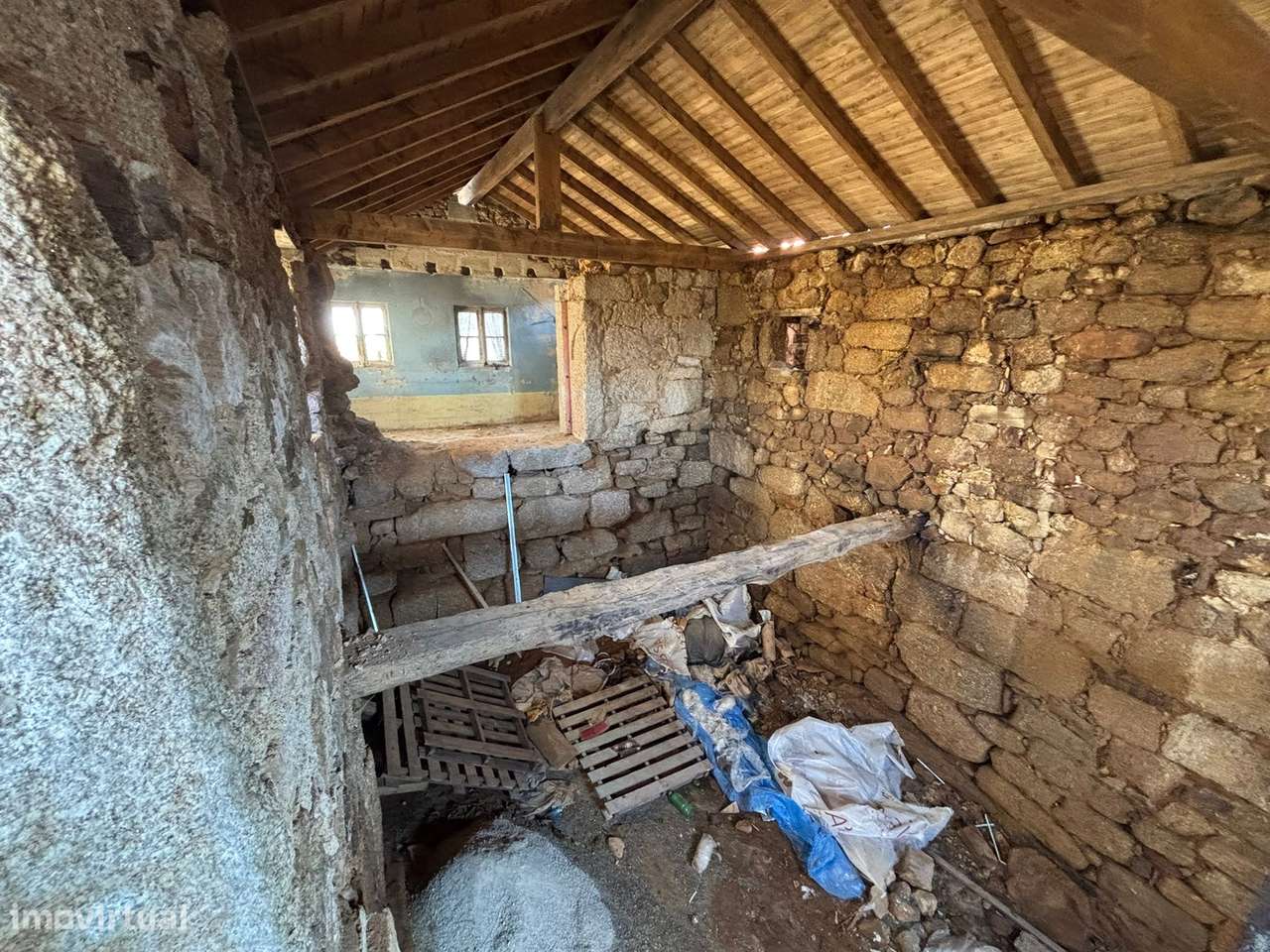 Moradia para Restaurar T0 Venda em Sameice e Santa Eulália,Seia - Grande imagem: 5/10