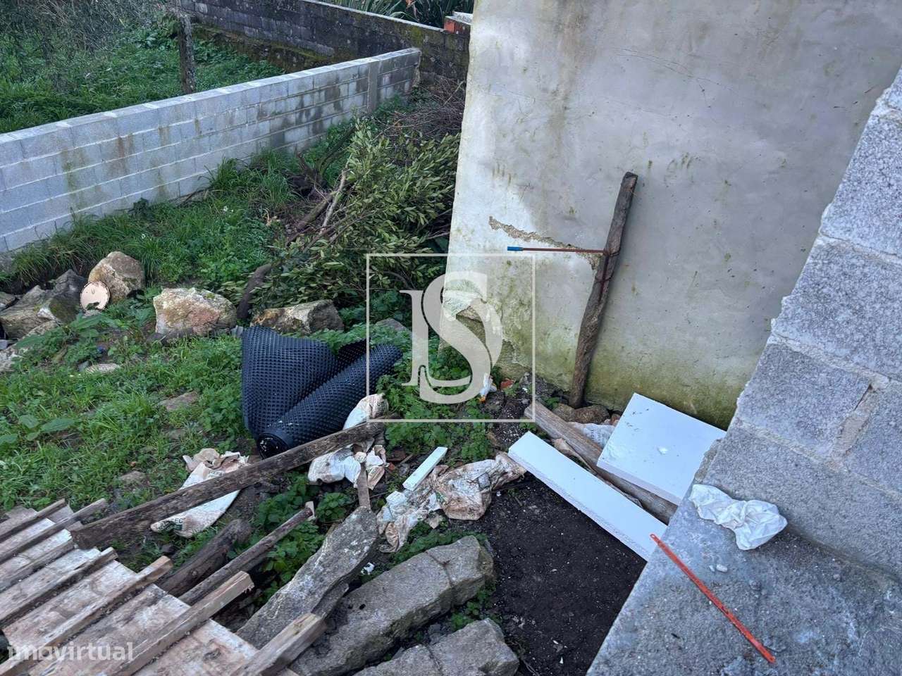 Elegância Atemporal: Moradia T3 térrea que Une o Clássico ao Moderno-36