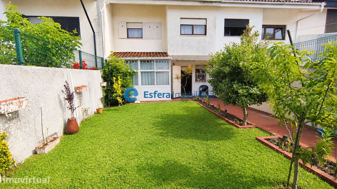 Moradia a 1 Km praia Miramar-25