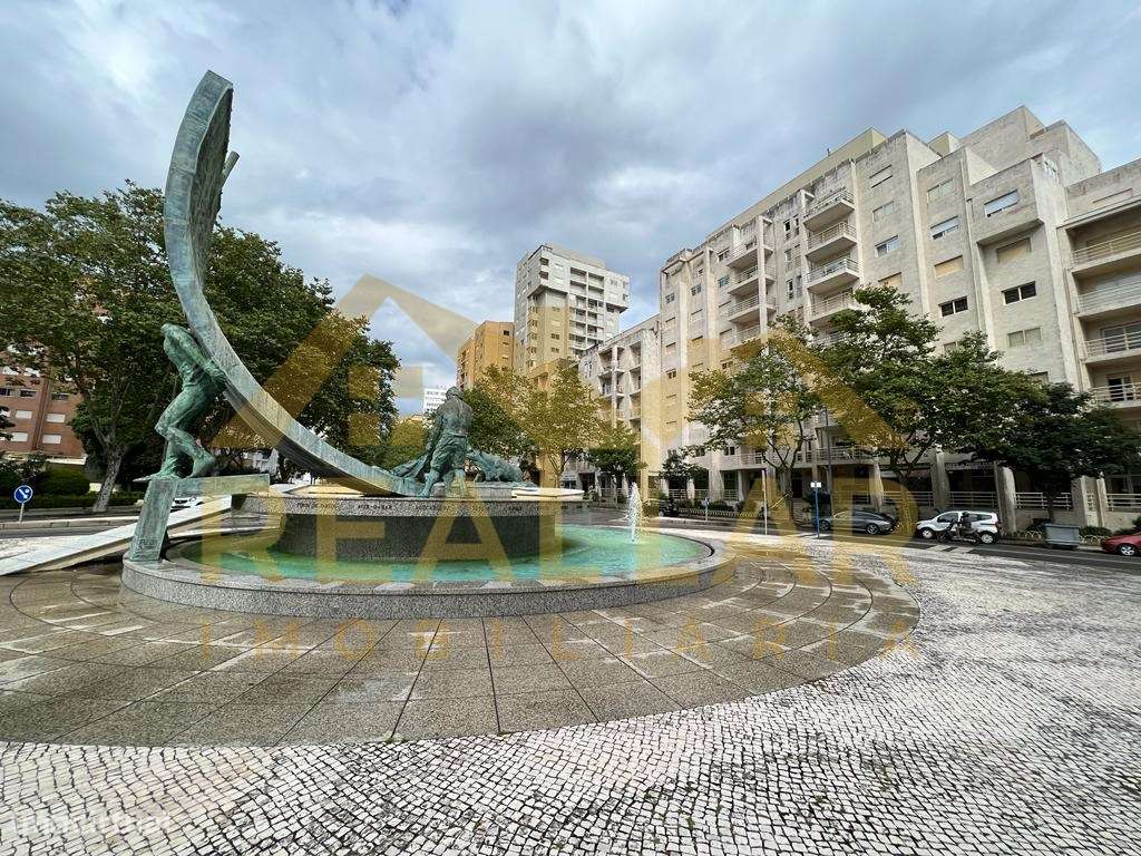 Garagem Fechada na Póvoa de Varzim - Grande imagem: 4/5