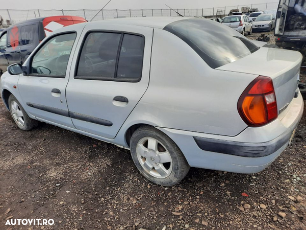 Dezmembram Renault Clio - 2