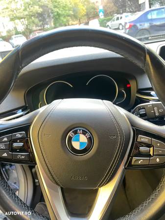 BMW Seria 5 520d Touring Aut. Sport Line - 29