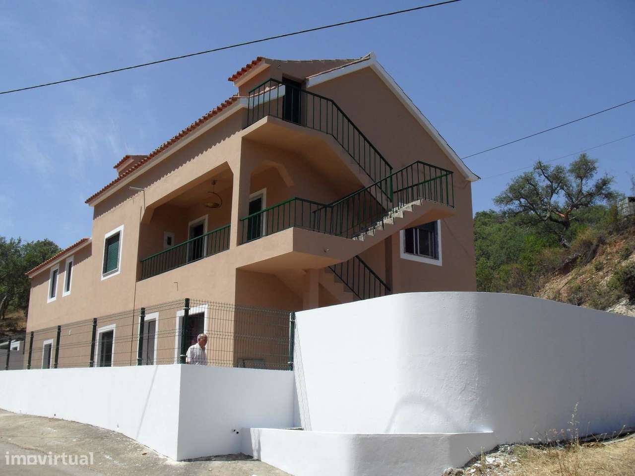 Moradia com 6 apartamentos INVESTIMENTO GARANTIDO - Grande imagem: 5/9