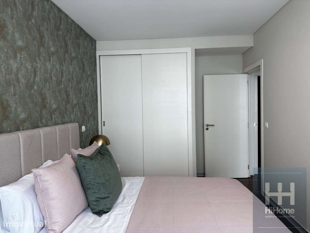 Apartamento T4 mobilado no Edificio Funchal Centrum-20