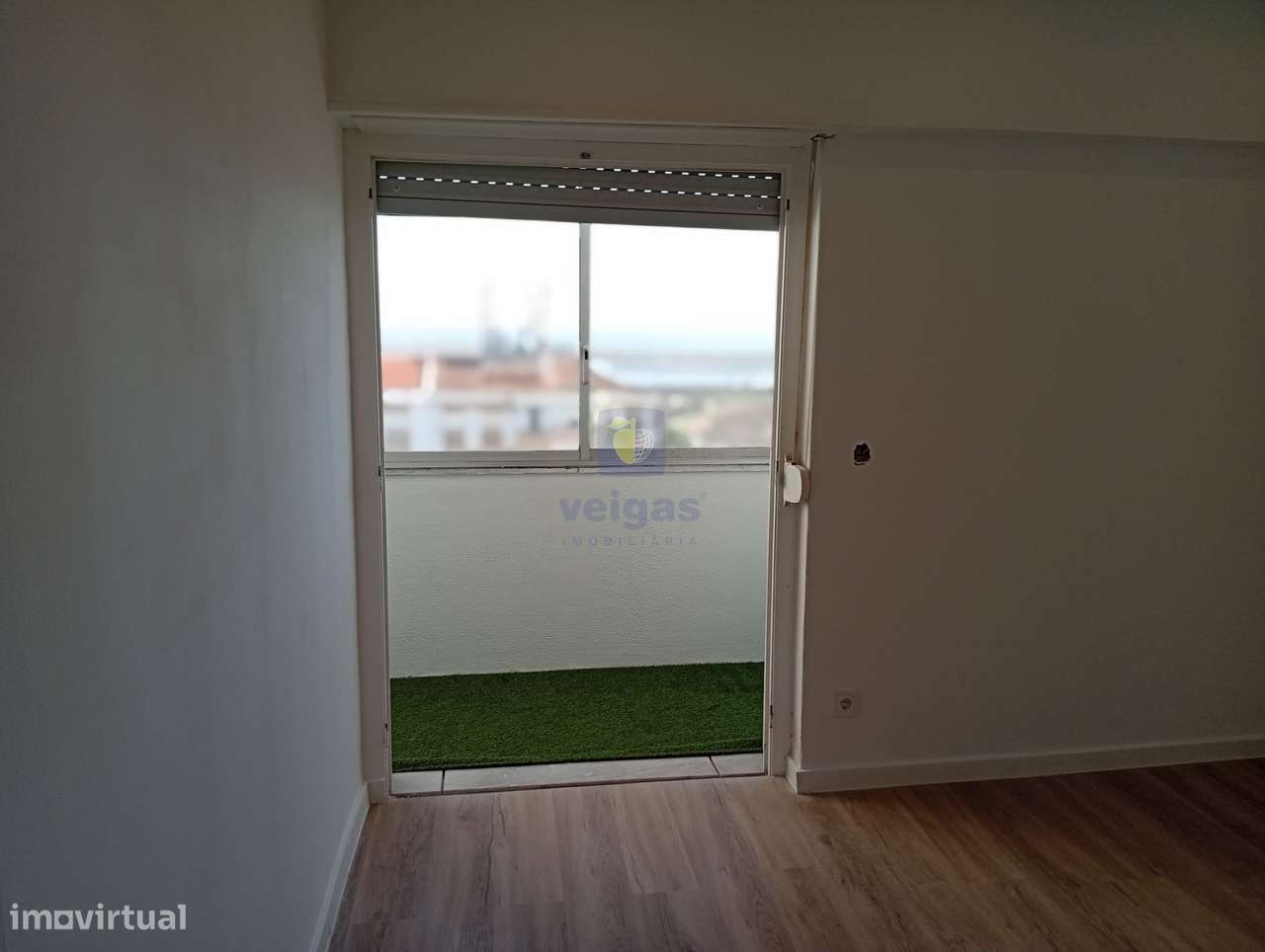 Apartamento T2 em Santa Iria de Azóia-13