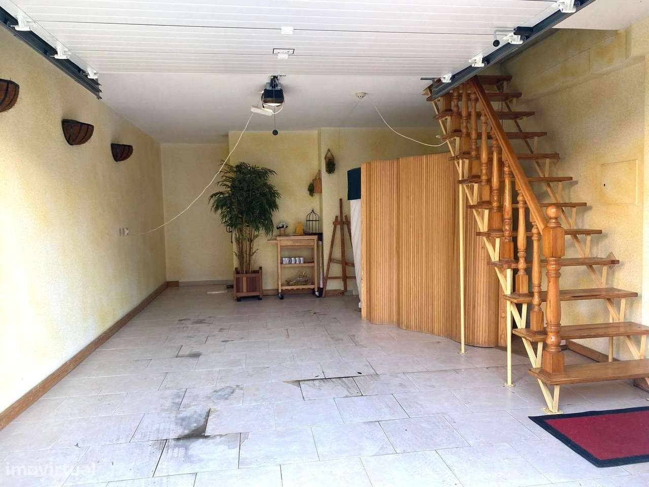 Loja Aranguês com garagem incluída-9