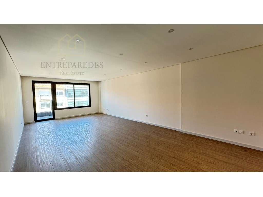 Apartamento T3 com varanda para comprar na Boavista, Porto. Fr 2.2 - Grande imagem: 2/31