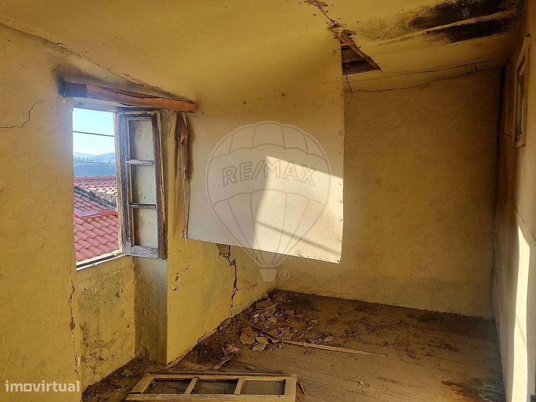 Moradia T2 para venda-9