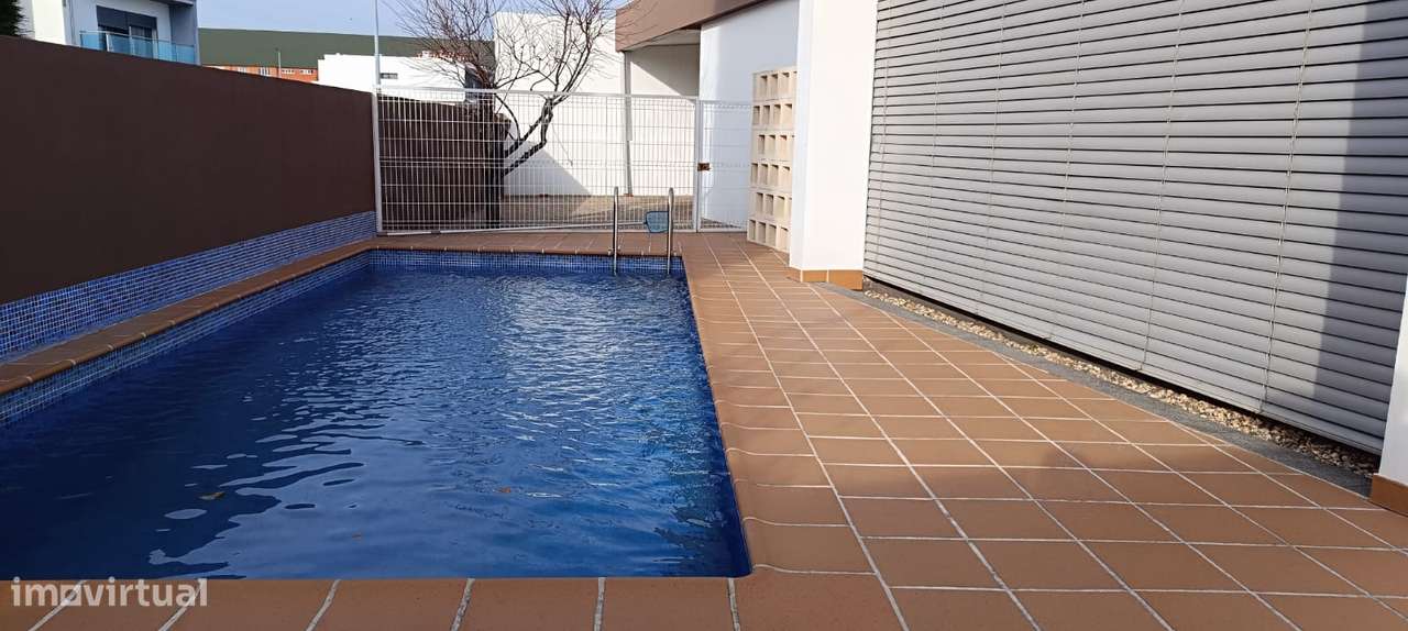 Moradia T4 Isolada na Urbanização do Bonito – Entroncamento-7