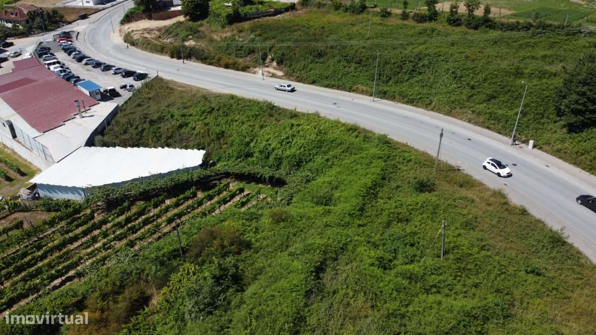 TERRENO PARA CONSTRUÇÃO NO CENTRO DA LIXA-19