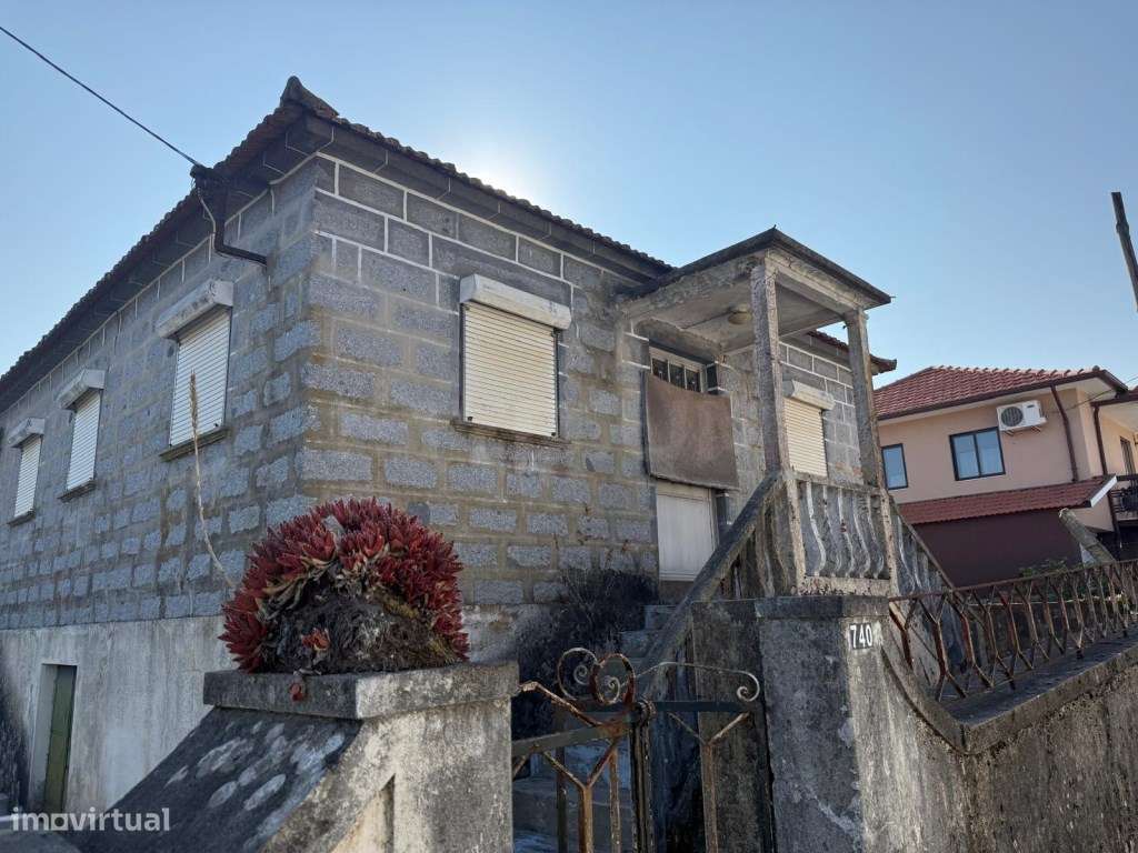 Moradia para recuperar em Cabeçudos - Grande imagem: 1/22