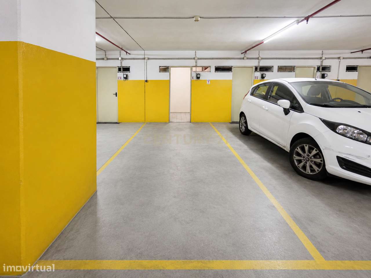LUGAR DE GARAGEM 13 M² | ARRUMO 5,5 M² | BESSA | PORTO-0