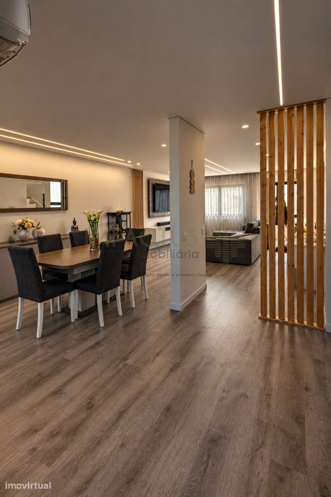 Moradia T3+T1 renovados-16