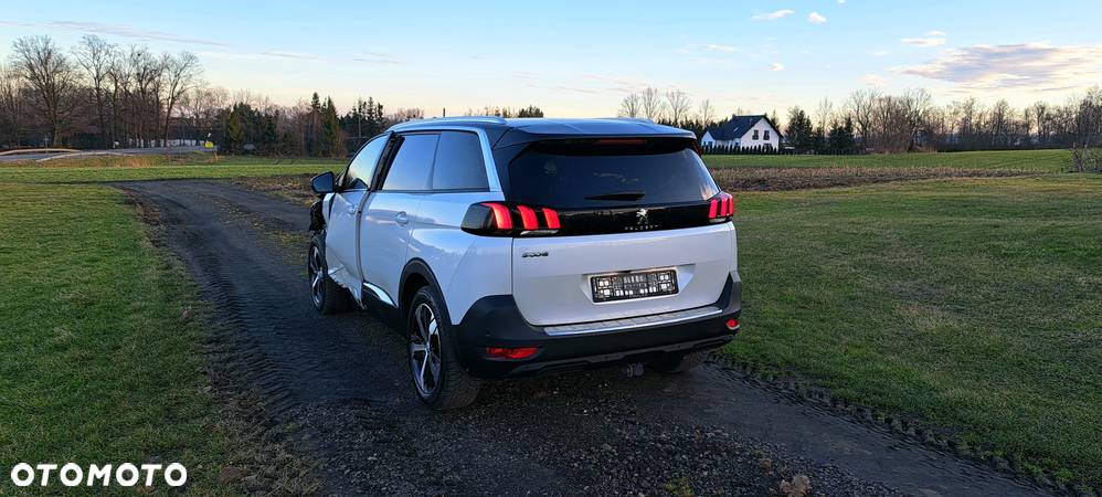 Peugeot 5008 1.6 THP Allure S&S EAT6 - 5