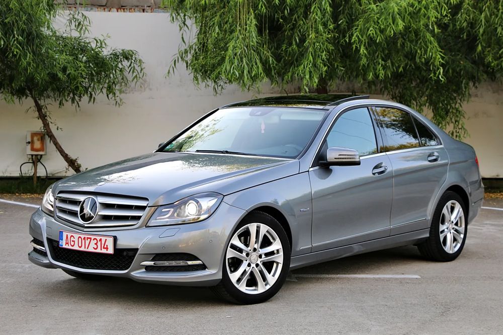 Mercedes-Benz C 220 CDI DPF Automatik Avantgarde 2012