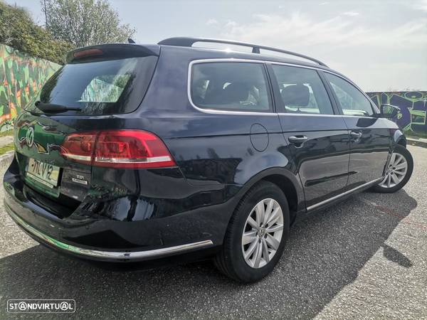 VW Passat 1.6 TDI BlueMotion - 11