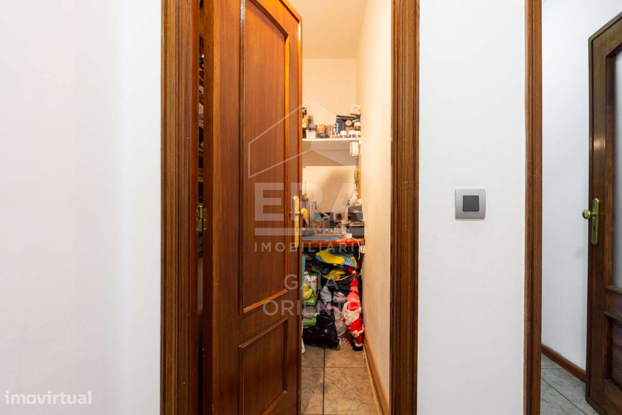Apartamento T3 com Excelentes Áreas em Oliveira do Douro-25