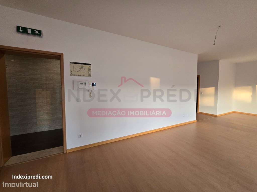 Escritório C/lugar de garagem de excelentes acabamentos - Grande imagem: 5/15