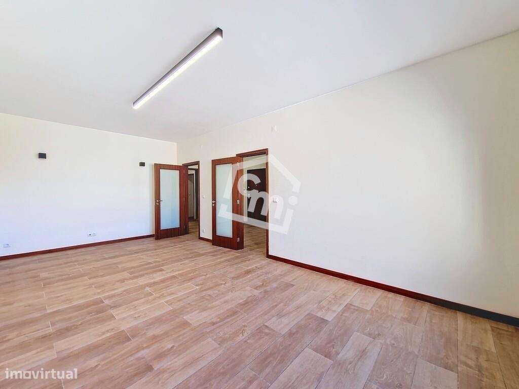 Venda de T3 na Marginal de Matosinhos com Garagem-10