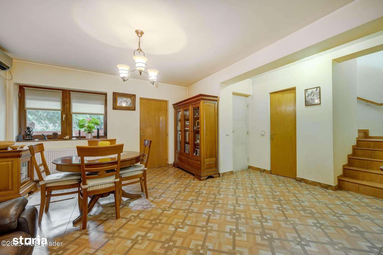 Casă eficientă, cu garaj, într-un complex liniștit, poziție excelenta-9