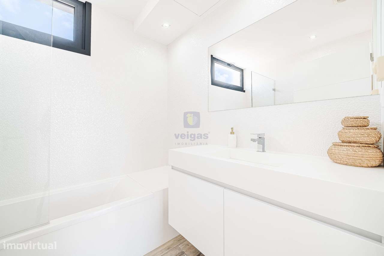 Moradia Isolada em Condominio-23