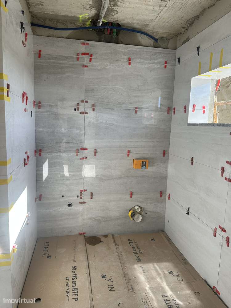 Moradia t3 geminada com 2 pisos na Quinta da Bonita Alhos Vedros-11