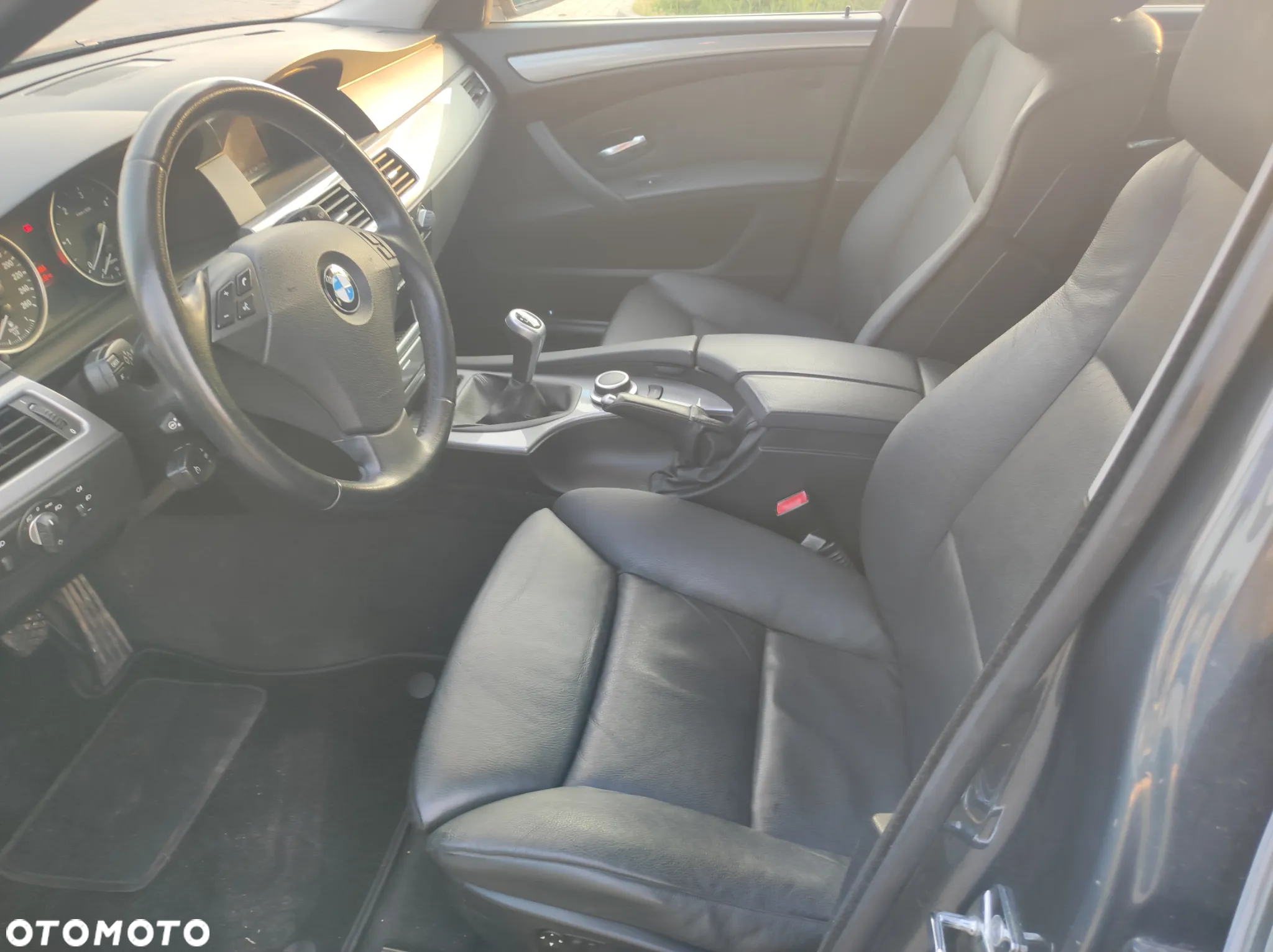 BMW Seria 5 525d Edition Exclusive - 11