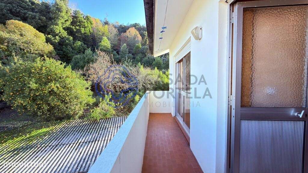 T2 espaçoso com terraço, garagem e águas furtadas no centro de Gondoma - Grande imagem: 5/37