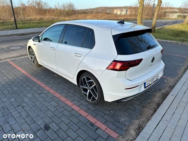 Volkswagen Golf VIII 1.5 eTSI EVO Style DSG - 6